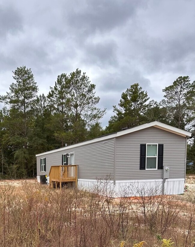 Building Photo - BRAND NEW-3 Bedroom / 2 Bath