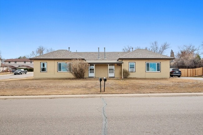 Building Photo - 7700 W Kentucky Ave Unit 7700