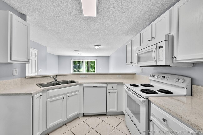 Photo - 8658 S Southgate Shores Cir