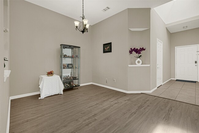 Photo - 8123 Solara Bend Ct