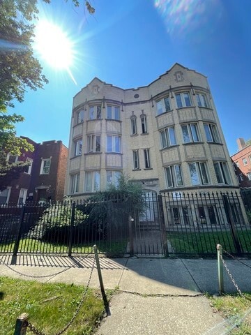 Building Photo - 7932 S Kingston Ave Rental