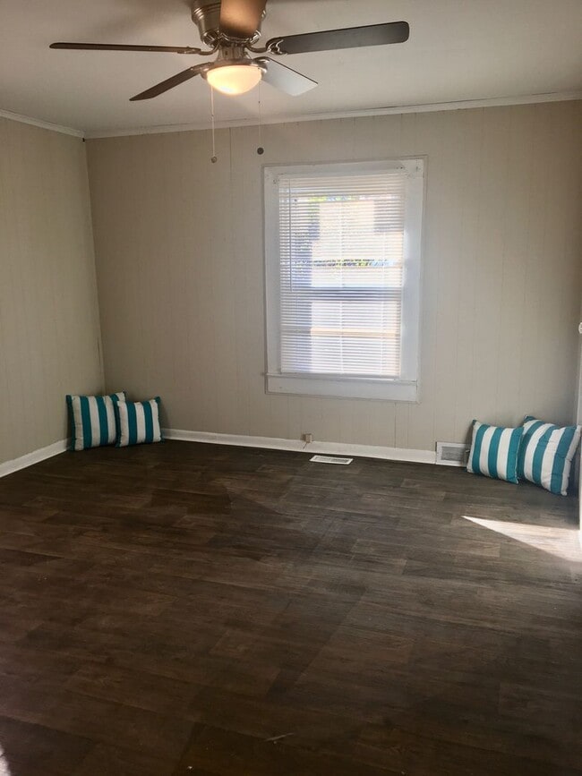 Photo - 3 Bedroom House! Coming soon!