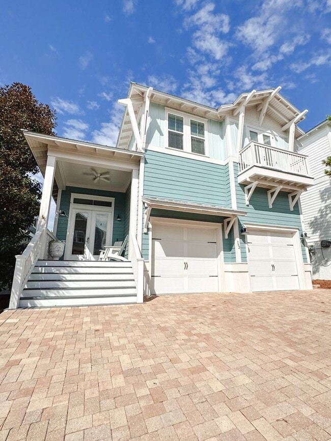 Building Photo - New, exclusive 3200 sq ft 4 bedroom/3.5bat... Rental