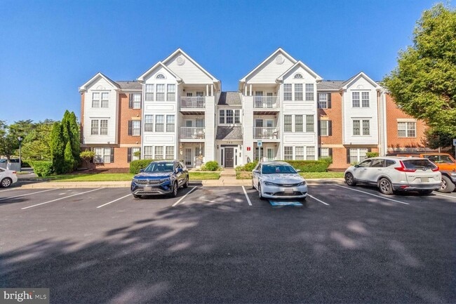 Ground Level Condo in Piney Orchard - Ground Level Condo in Piney Orchard
