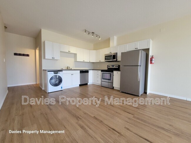 Photo - 4834-4849 49 Ave Unit 4