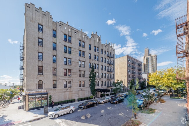 West view on Carroll St - 1040 Carroll St