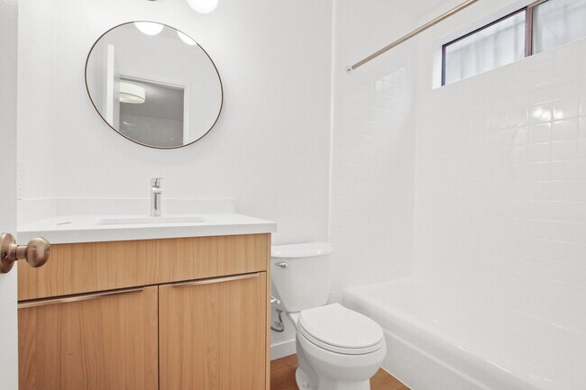 3663 Mentone Ave Unit 02