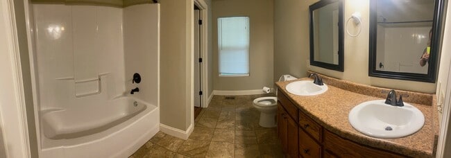 Photo - 116 River Flow Dr