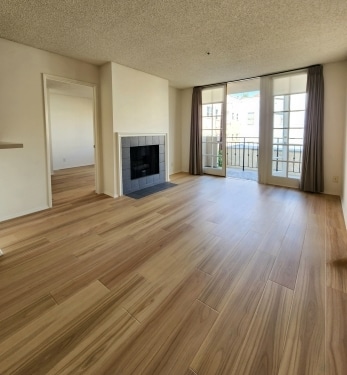 Photo - 328 Cloverdale Ave