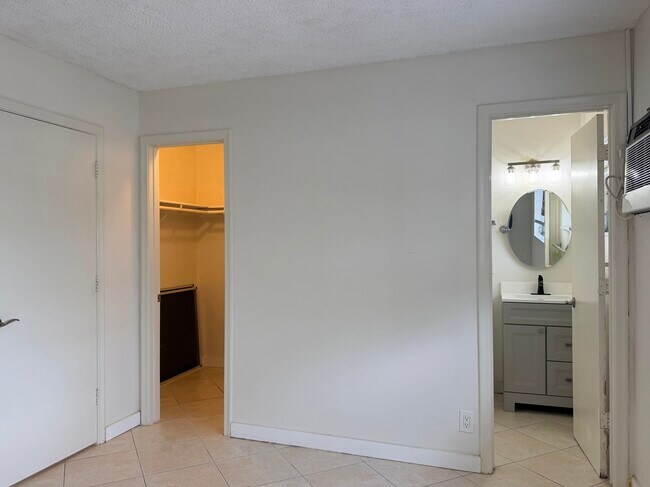 Photo - 5174 NE 6th Ave Unit 526