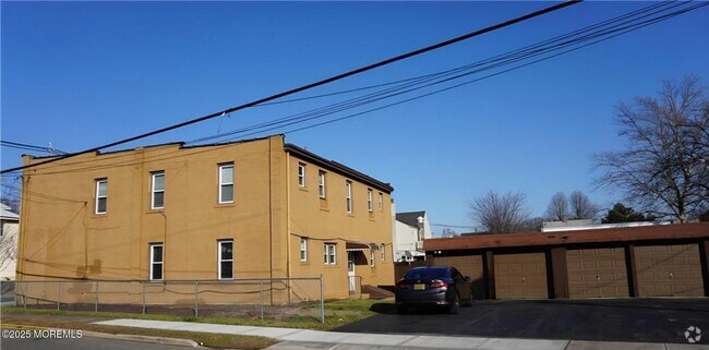Building Photo - 658 King Georges Rd Rental