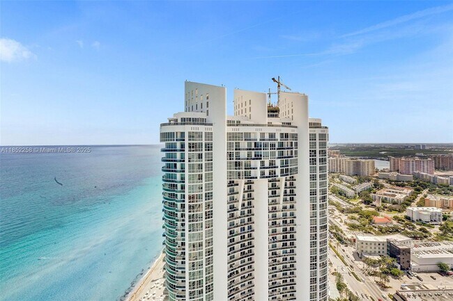 Building Photo - 18201 Collins Ave Unit 5508 Rental