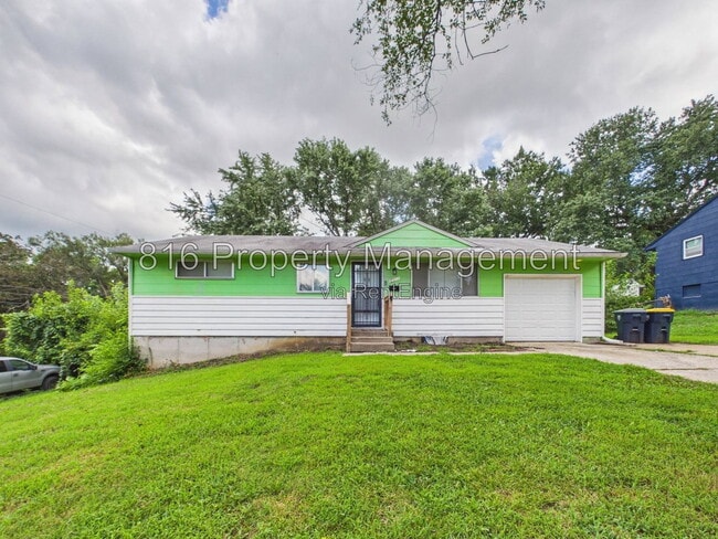 Building Photo - 8511 Crystal Ave