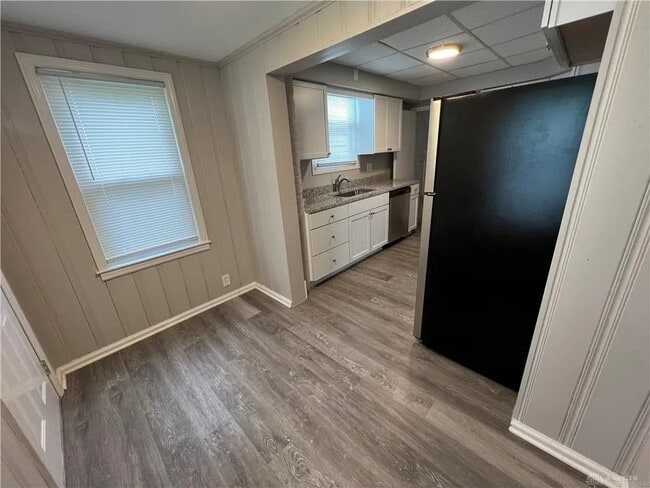 Photo - 767 Greenlawn Ave