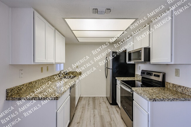 Photo - 6480 N 82nd St Unidad 233