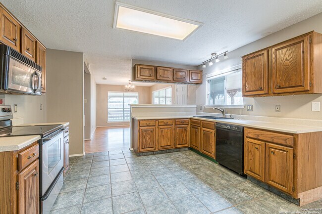Photo - 11307 Forest Pass Ct