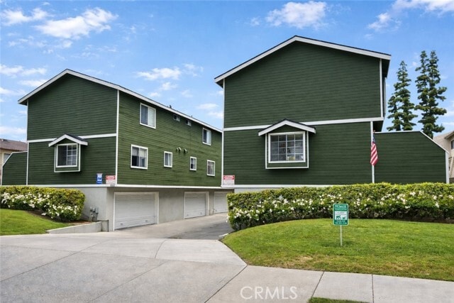 Building Photo - 1163 W Badillo St Unit 12