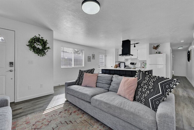 Photo - 2113 S Owyhee St Unidad SI ID1547104P