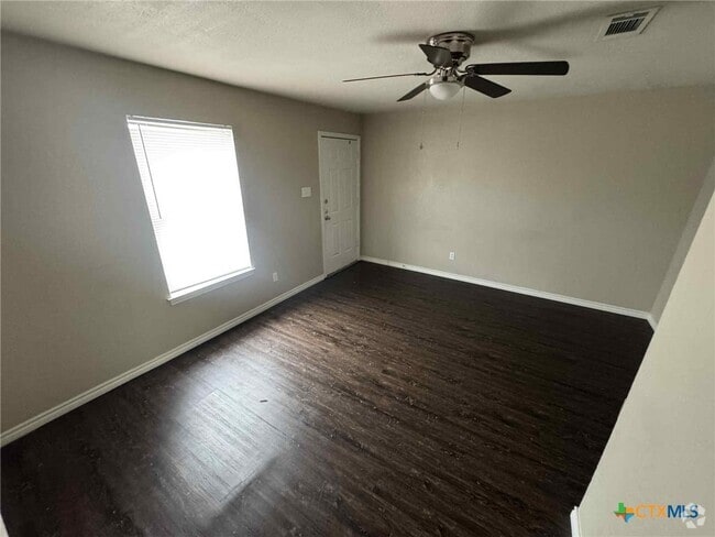 Building Photo - 205 Erby Ave Unit C Rental