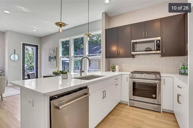 Photo - 454 Calhoun St NW