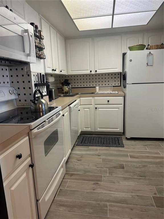 Photo - 4900 Brittany Dr S Unit 411