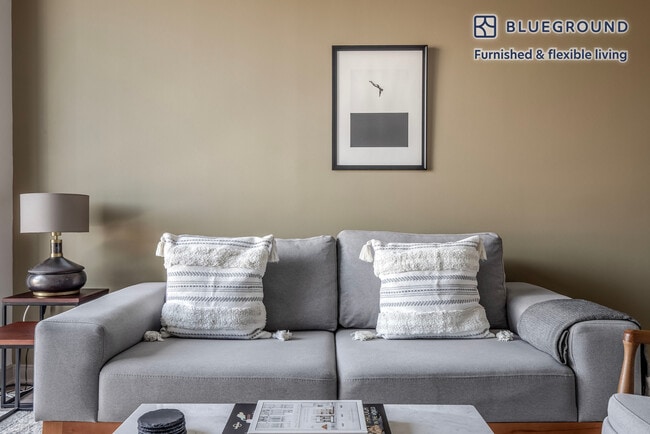 Photo - 7707 Wisconsin Ave Unidad FL6-ID722