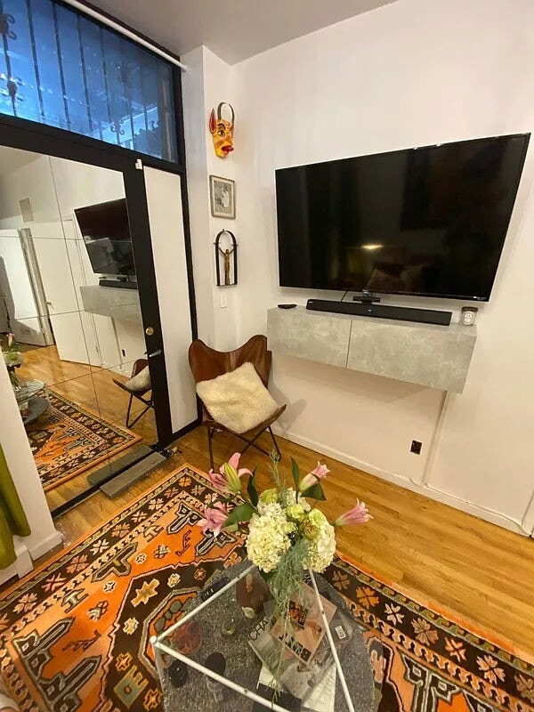 Photo - 163 Attorney St Unit 1A