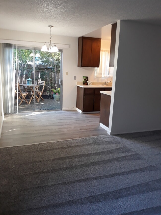 Photo - 1530 Valle Vista Ave Unit 1530