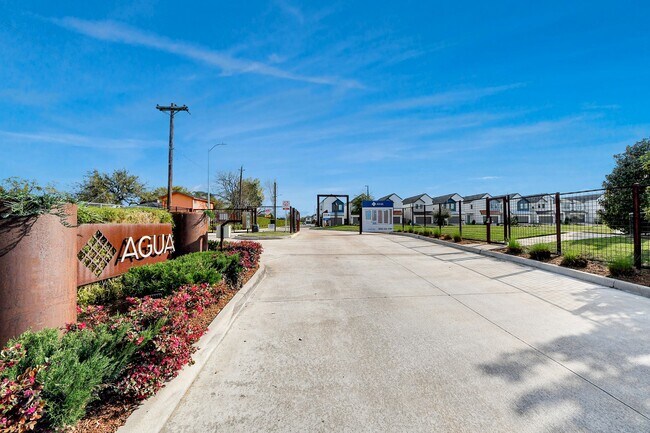 Photo - 4423 Santorini Ln