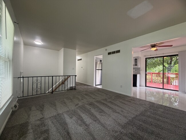 Photo - 1208 S Mayview Ave