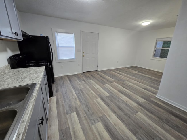 Photo - 334a Myer Ave Unidad Apt B