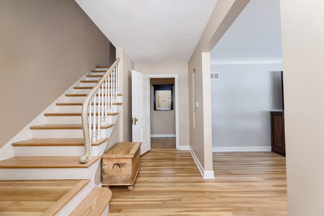Photo - 259 Cornell Ave