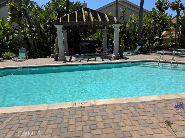 4762 Tiara Dr Unidad 102