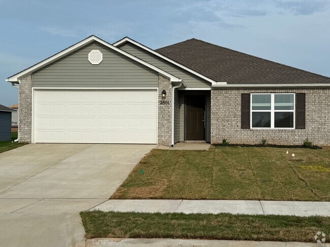 Building Photo - Charming 3-Bed, 2-Bath Home with Open Floo...