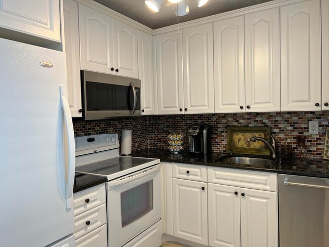 Photo - 183 Normandy Ln