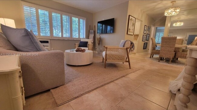 Photo - 624 Orton Ave Unit 19