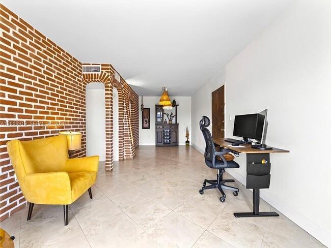 Photo - 5020 NW 79th Ave Unit 303