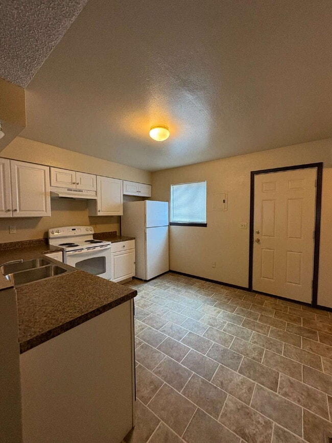 Photo - 2 bedroom townhouse - Mineola C Unit C