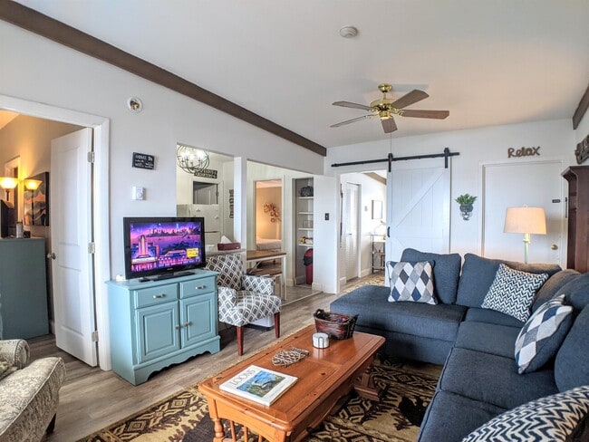 178 Treetop Cir