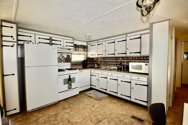 Photo - Prime Mesa location, 3 bed 2 bath home.