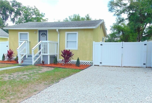Building Photo - 4214 E Palifox St Rental