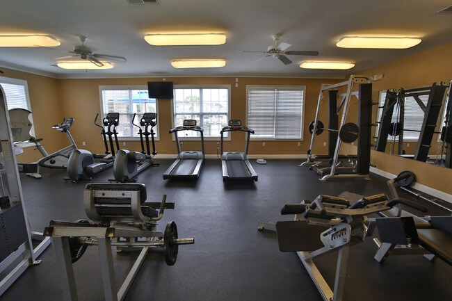 Photo - The Heights at McArthur Park