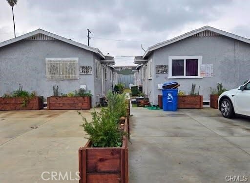 Building Photo - 8129 S Hoover St Rental