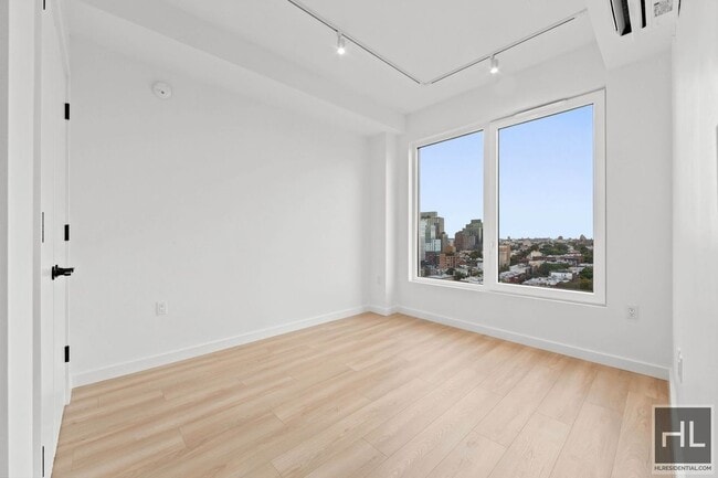 18 month lease free month's rent