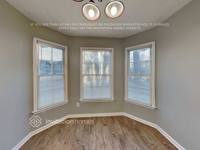 Photo - 450 Leigh Kay Dr