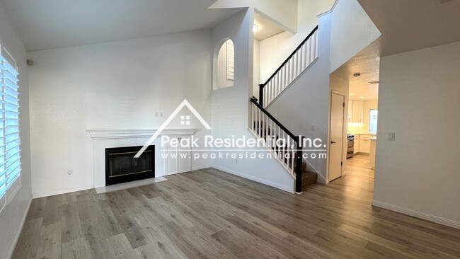 8943 Cypress View Way