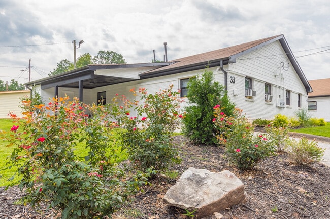 Photo - Gardens at Chamblee