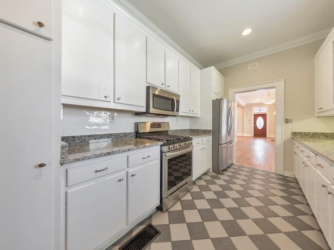 Photo - 515 Calhoun St NW