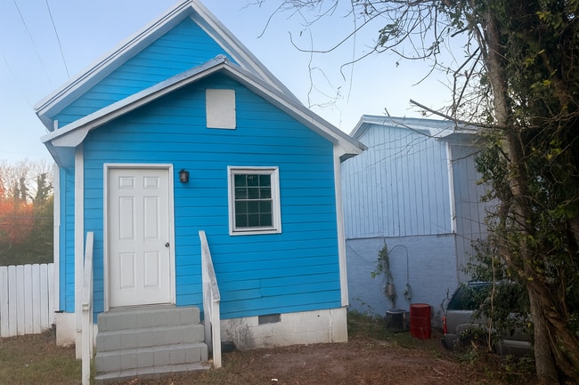 Photo - 346 Pittman St