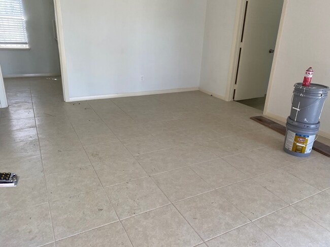 Photo - 3826 Botany Ln